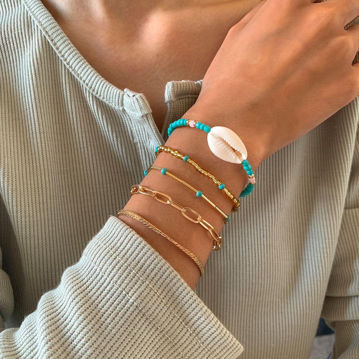 Damen Trendy Armband Set 5-Fach gold mit Muscheln& Perlen Schmuck einzel tragbar