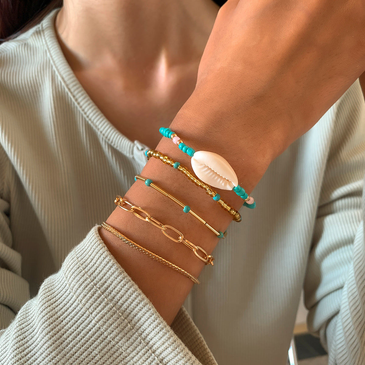 Damen Trendy Armband Set 5-Fach gold mit Muscheln& Perlen Schmuck einzel tragbar