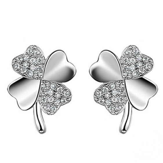 Sterling Silber 925 Ohrringe in Glückssymbol Form für Damen