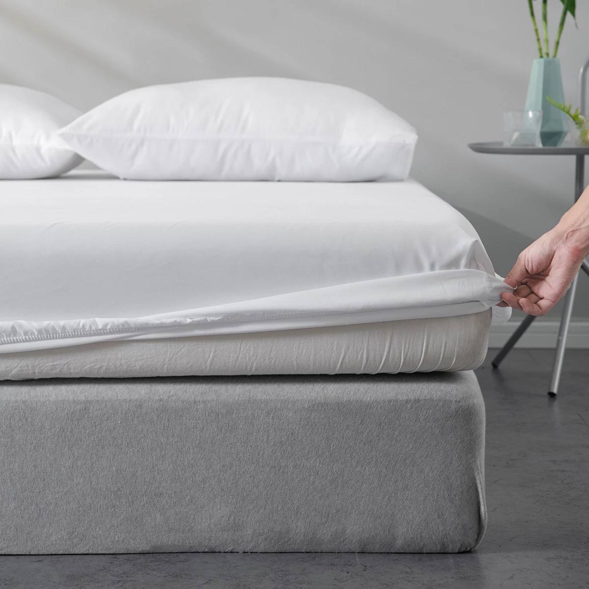 Hochwertiges Spannbetttuch aus 100% Baumwolle mit 300 Fäden – Perfekte Passform für erholsamen Schlaf! In den Größen 180 x 200 cm und 140 x 200 cm